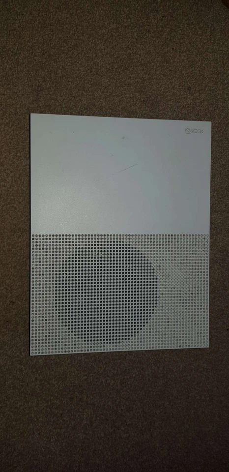 Xbox One S. 500 Gb With Its Wires. No Controller With It - Image 2 of 4