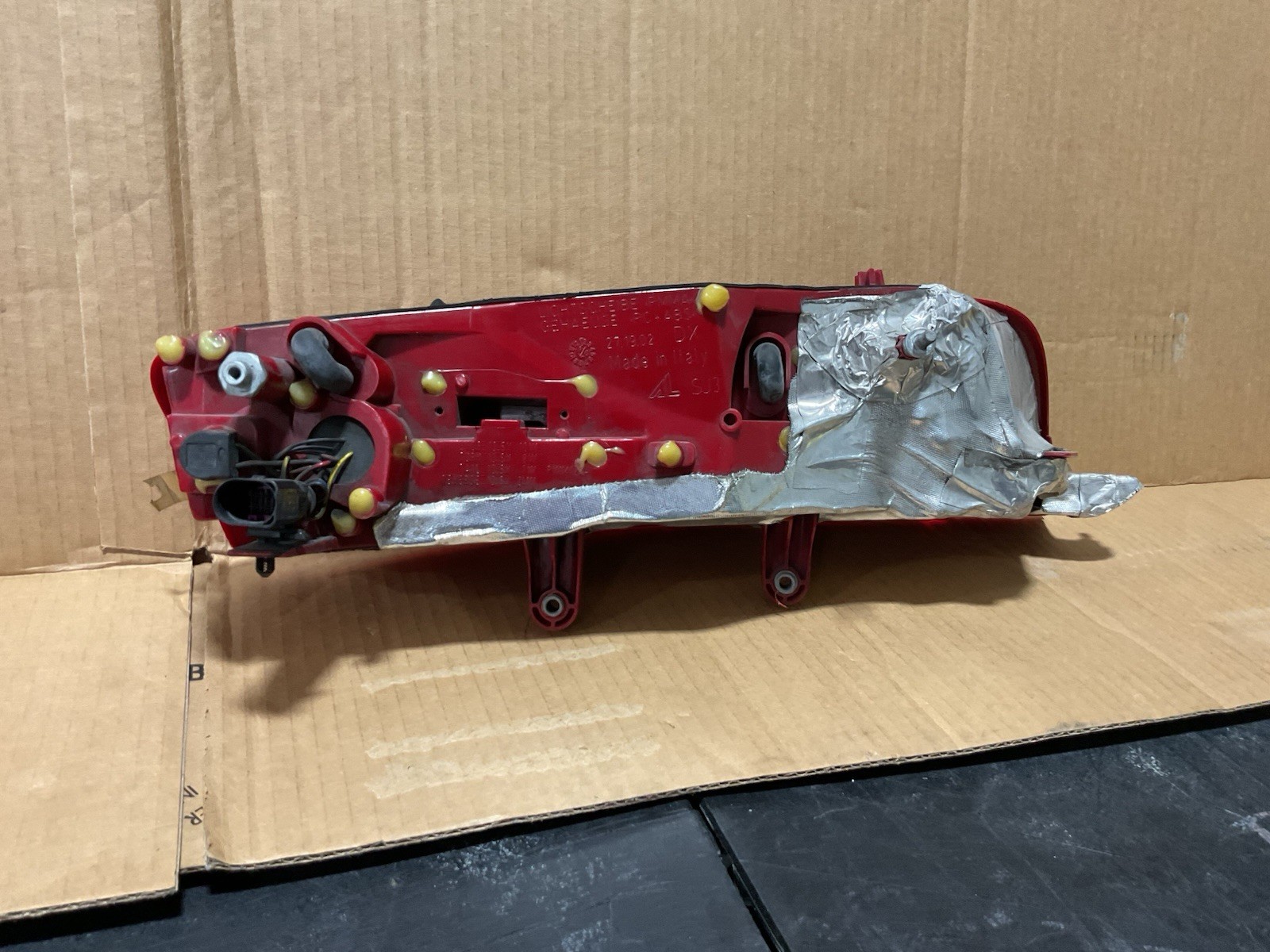 2008 2009 2010 2011 2012 AUDI R8 RIGHT TAIL LIGHT OEM USED