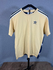 adidas Originals Men s M Beige/Navy Trefoil Logo Graphic Print Crew Neck Tee