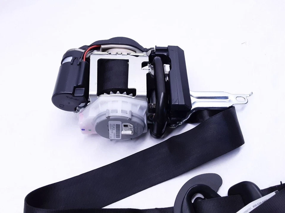 Cinturón de seguridad delantero derecho pasajero Audi Q8 SQ8 RSQ8 19-23 4M8857706BV04 Foto 2 de 4