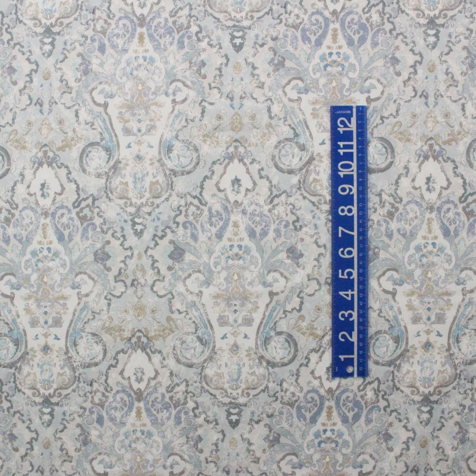 TELA MULTIUSOS FLORAL DAMASCO AZUL KESWICK BALARD DESIGNS POR YARDA 54"W Foto 3 de 4