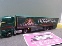 1/87 Herpa Mb Actros Lh HerrnbräU Gardinenplanen-Sattelzug 153157