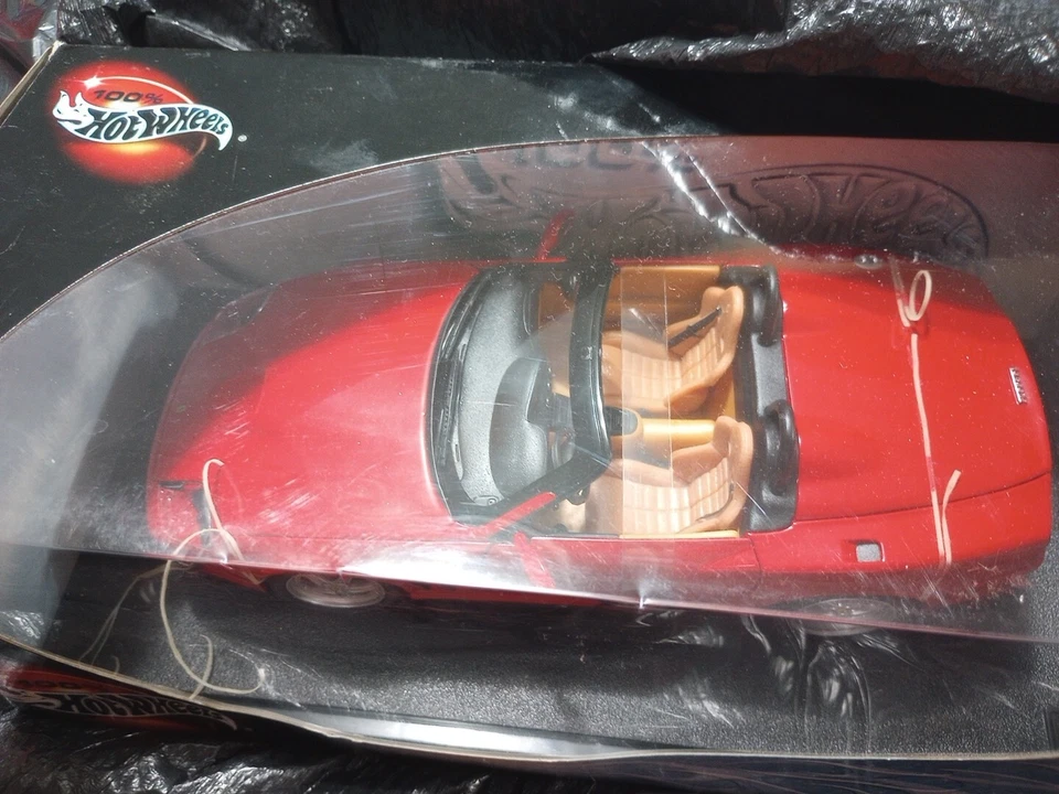 Hot Wheels 100% 1:18 Scale Red 550 Barchetta Pininfarina Vehicle Mattel 2000 - Image 2 of 4