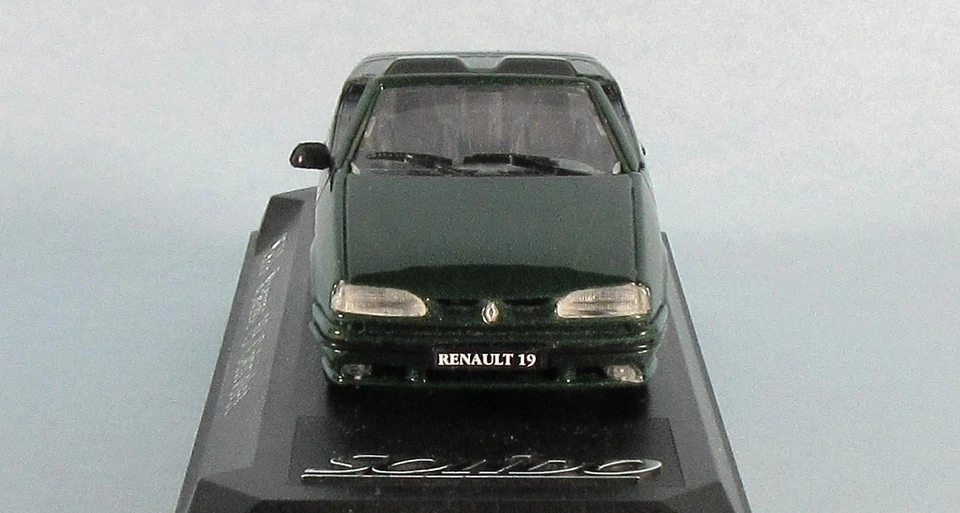 SOLIDO 1991 Renault 19 Cabriolet (Green Met.) 1/43 Scale Diecast Model NEW RARE! - Image 2 of 4