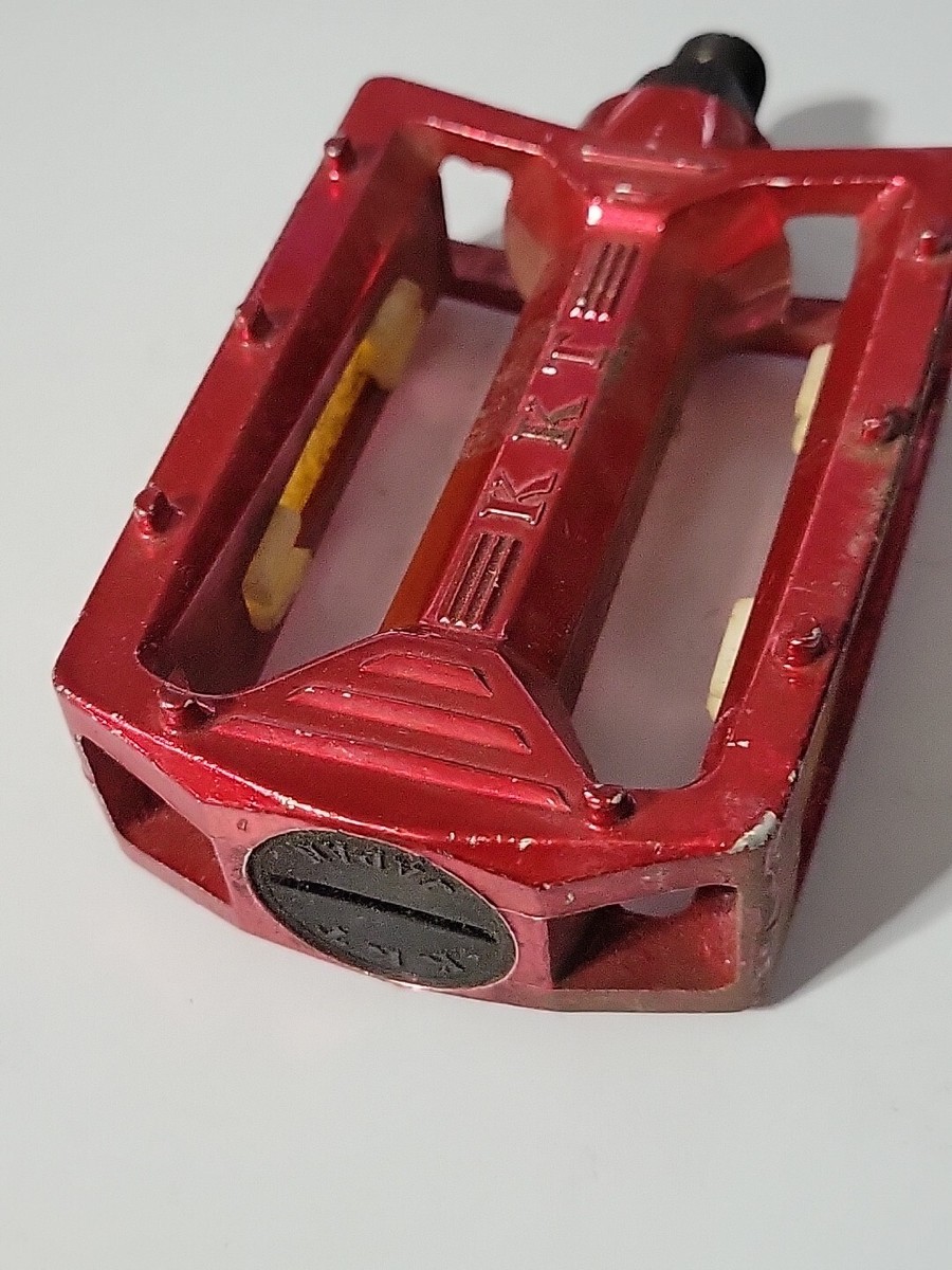 Old School NOS Single KKT AMX 1/2 right pedal bmx bike Red