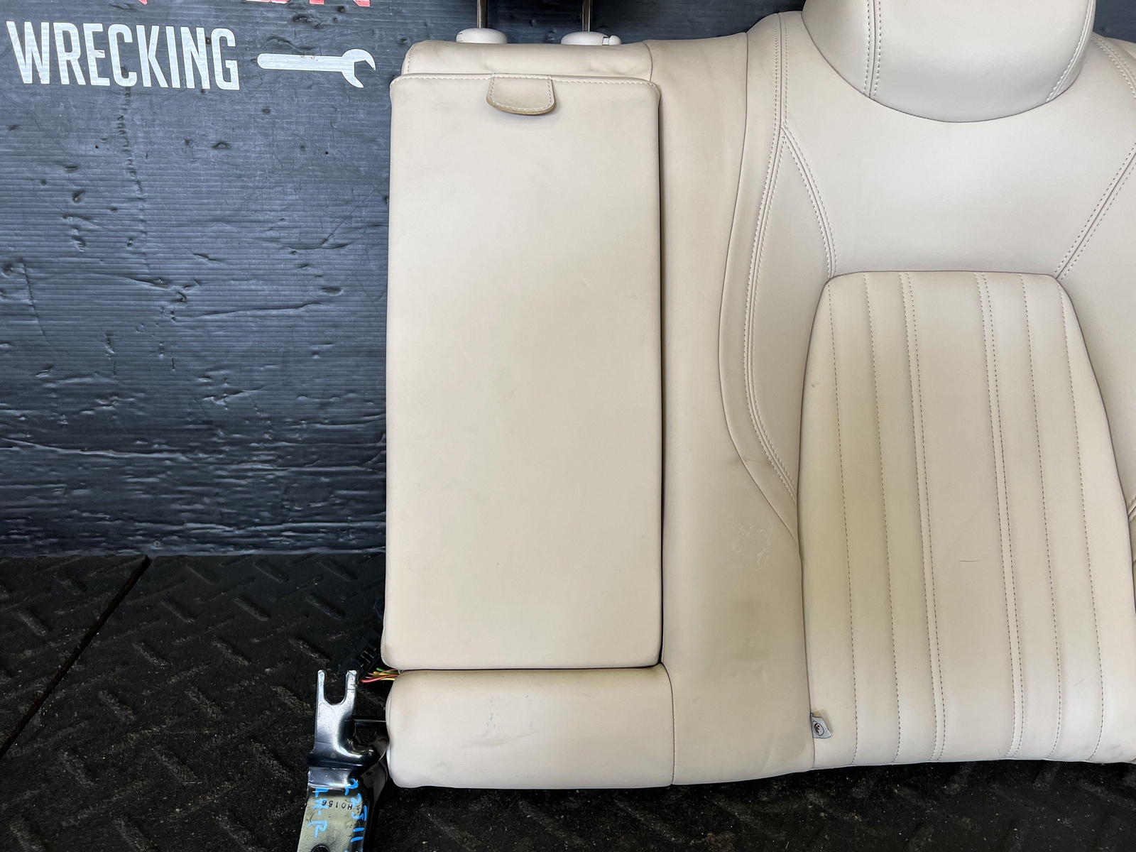 2016 MASERATI GHIBLI REAR DRIVER BACK UPPER SEAT CUSHION W/HEADREST TAN LEATHER