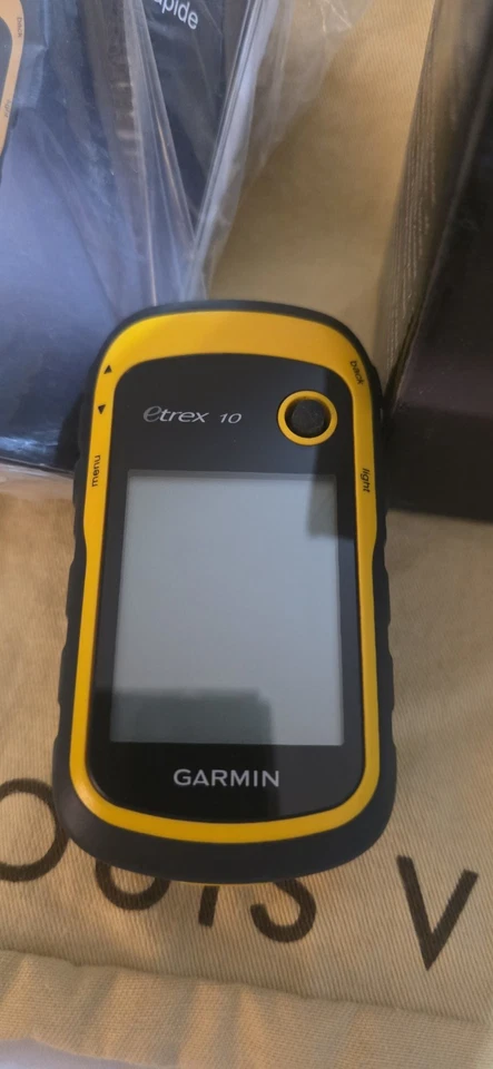 Open Box Garmin eTrex 10 2.2 inch Handheld GPS Receiver - Image 2 of 4