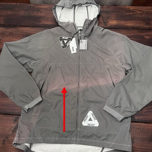 Palace Reacto Heat Reactive Jacket Size Large Hyper Black NEW SS19 - Picture 2 of 15