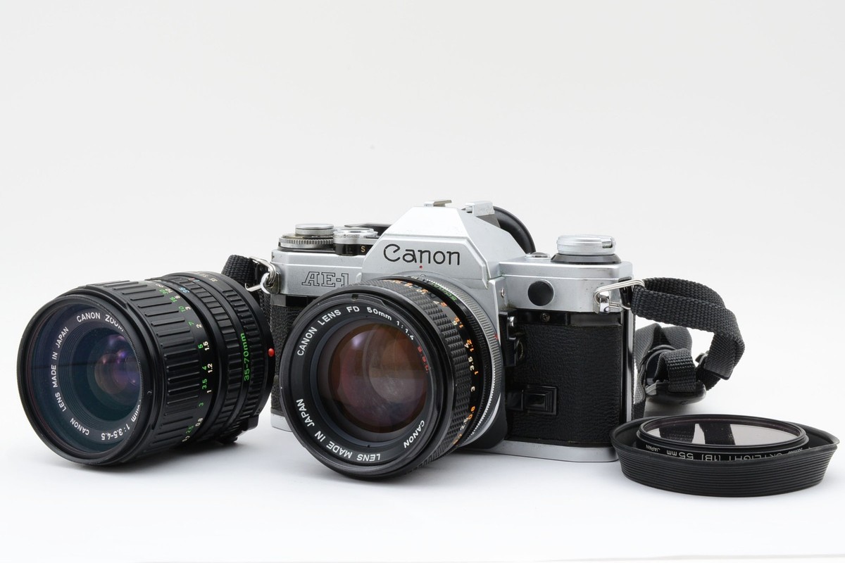 【美品】 Canon AE-1 / FD 50mm 1.4 / FD 135mm Canon AE-1 35mm SLR Film Camera Silver w/ FD 50mm f/1.4