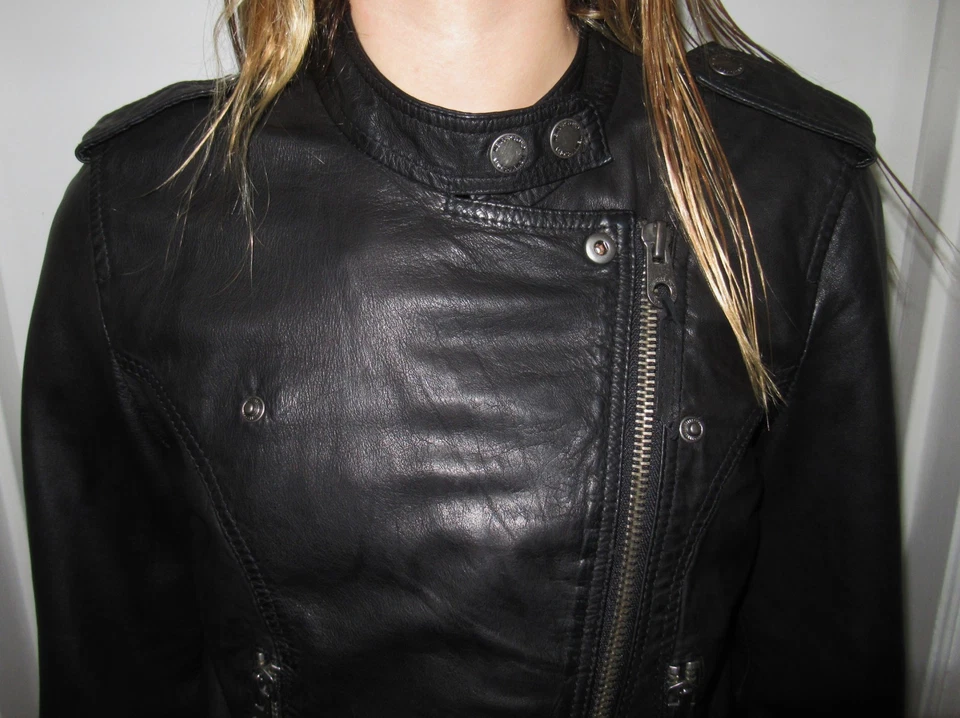 Jaqueta de Moto de Couro Preta Apenas Membros Macia Amanteigada Motocicleta Café Racer Pequena - Imagem 2 de 4