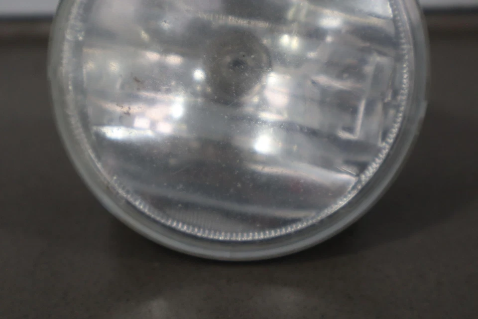 07-14 GMC Yukon Denali Driver parachoques izquierdo montado luz antiniebla OEM Foto 4 de 4