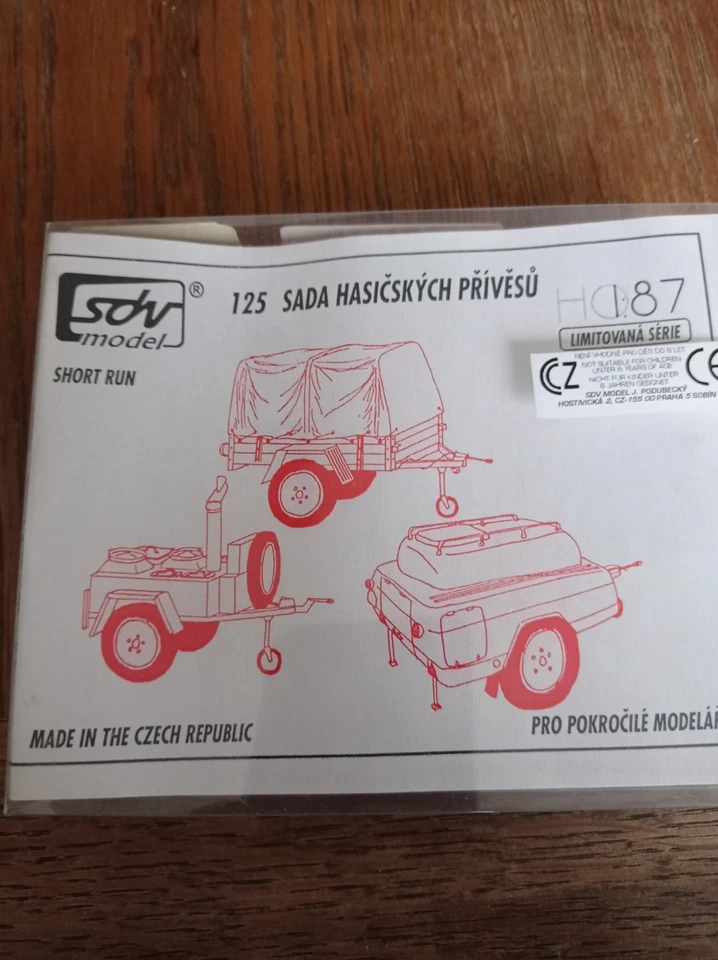 Feuerwehr Modellbausatz 1:87, Set best. aus 3 Anh. (Feldkochh,Kast.u.Pritsche