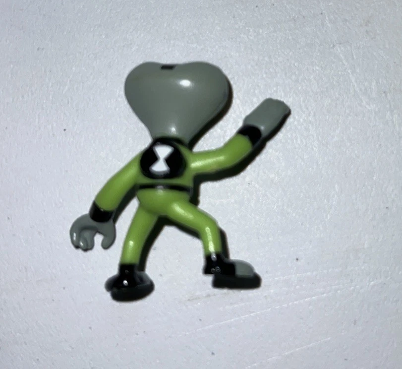 Ben 10 Grey Matter Alien Mini 1-1/2” Figurine-Figure Toys 2012 Playmates CN - Image 3 of 4