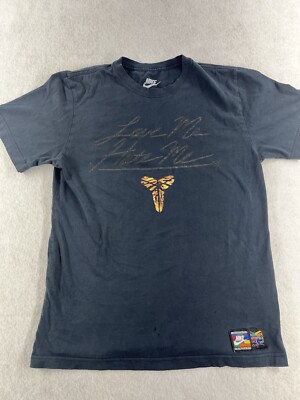 Nike Kobe Bryant  Love Me Hate Me  Creating a Masterpiece MMXIV T Shirt Small