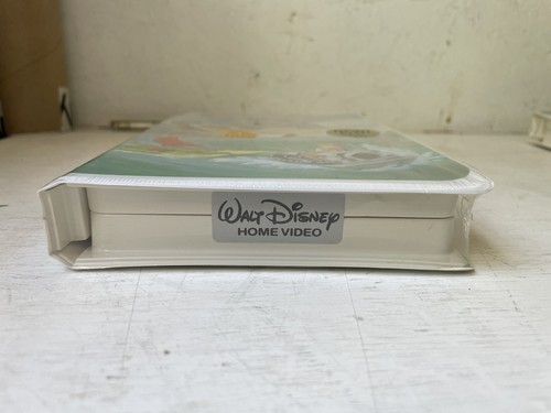 FREE SHIPPING SEALED The Rescuers VHS in clamshell case 1992 - Picture 5 of 6