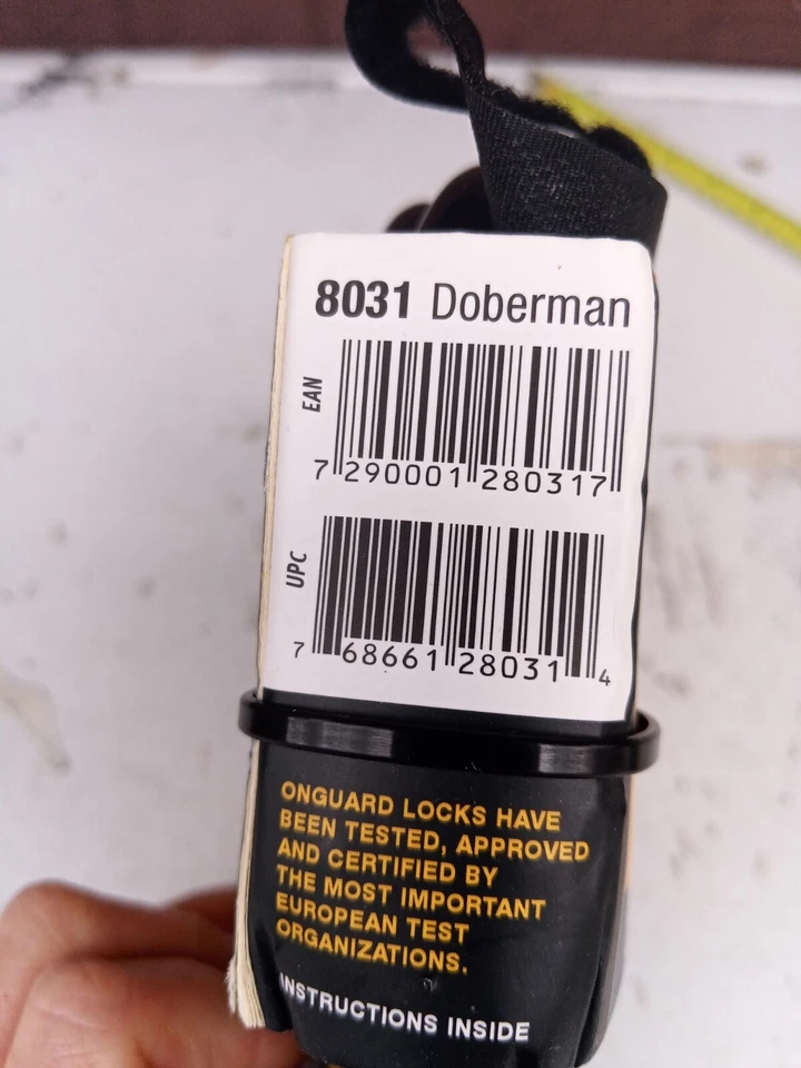 OnGuard 8031 Doberman 6'x.47" High Security Self-Coiling Combination Cable Lock — 第 3/4 张图片