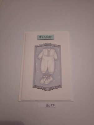 B088 Handarbeit personalisiert neu Baby Junge Karte blau Strampler Schuhe Stiefel 6x4''