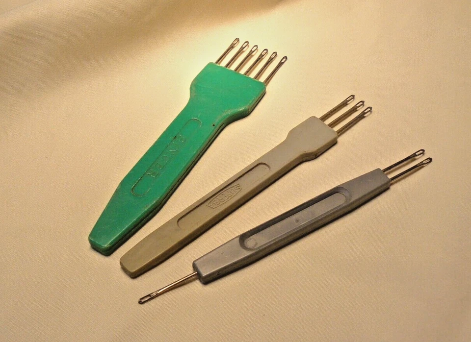 Lot de 3 poinçons pour machines à tricoter SIT jauge 5