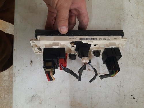 97 - 03 FORD A/C HEATER CLIMATE CONTROL TEMPERATURE F-150 F-250 F-350 EXPEDITION - Picture 2 of 3