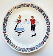 Vintage Figgjo Flint Salad/Bread 6.5 in plate Hardanger Dancers Pattern Norway