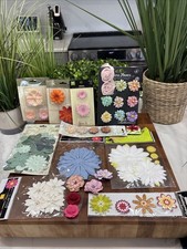Mixed Lot/Flowers/Paper/Scrapbook/Card Making/Embellishments