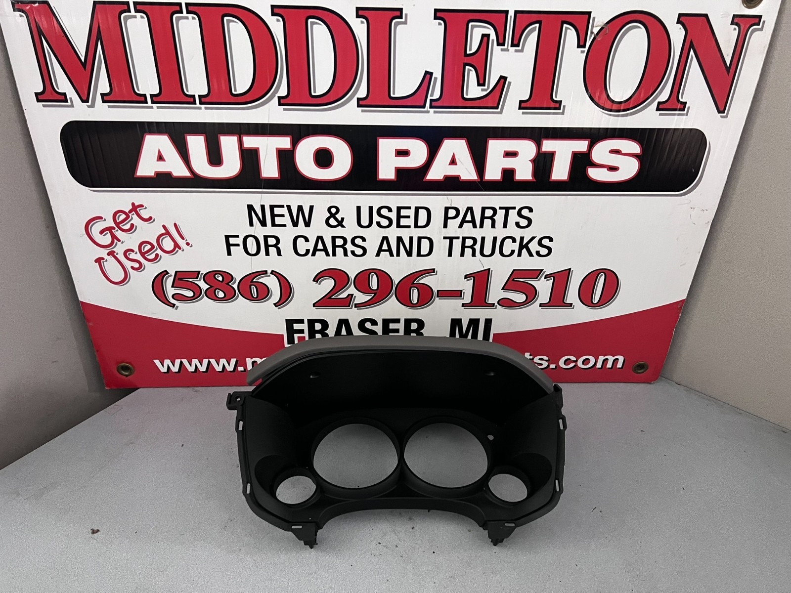 2012 CHEVY SILVERADO DASH SPEEDOMETER INSTRUMENT CLUSTER SURROUND BEZEL