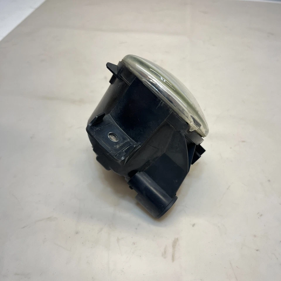 2007-2012 BMW X5 E70 - DIANTEIRO direito - Farol de neblina do para-choque - 89210518 fabricante de equipamento original 89203664 destro - Imagem 4 de 4