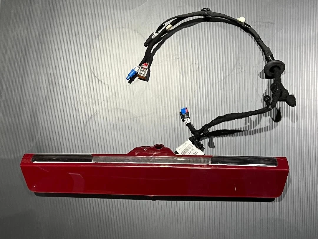 OEM GM Silverado High Mounted Stop Lamp 85614837 W/O Camera | eBay 