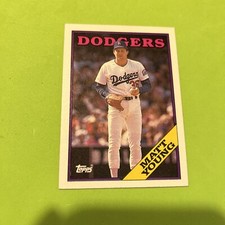 Matt Young #736 Topps 1988 Baseball Card (Los Angeles Dodgers)