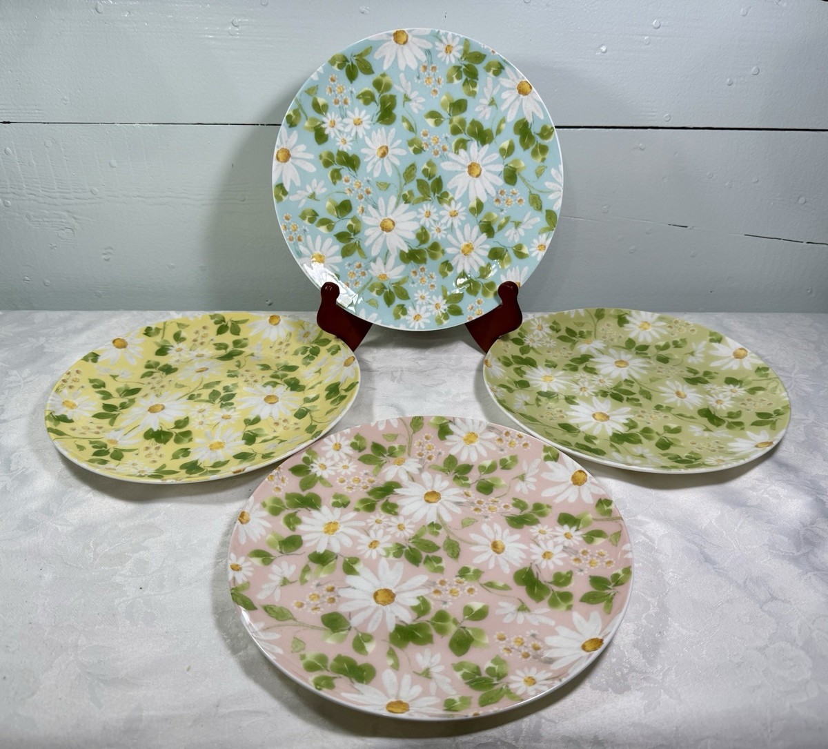 Mikasa Pastel Petals Heatherlee Chan Bone China Salad Plates