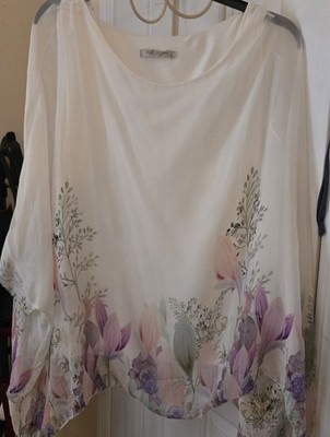Women s White/Multicolor Floral Scoop Neck Woven Silk Lined Pullover Blouse, L