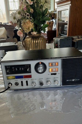 Radio CB Midland de colección modelo 13-877 con micrófono Super Star funciona muy bien. - Imagen 2 de 12