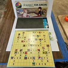 Selchow & Righter Scrabble For Juniors Crossword Game 2 - 4 Players 1982! game!