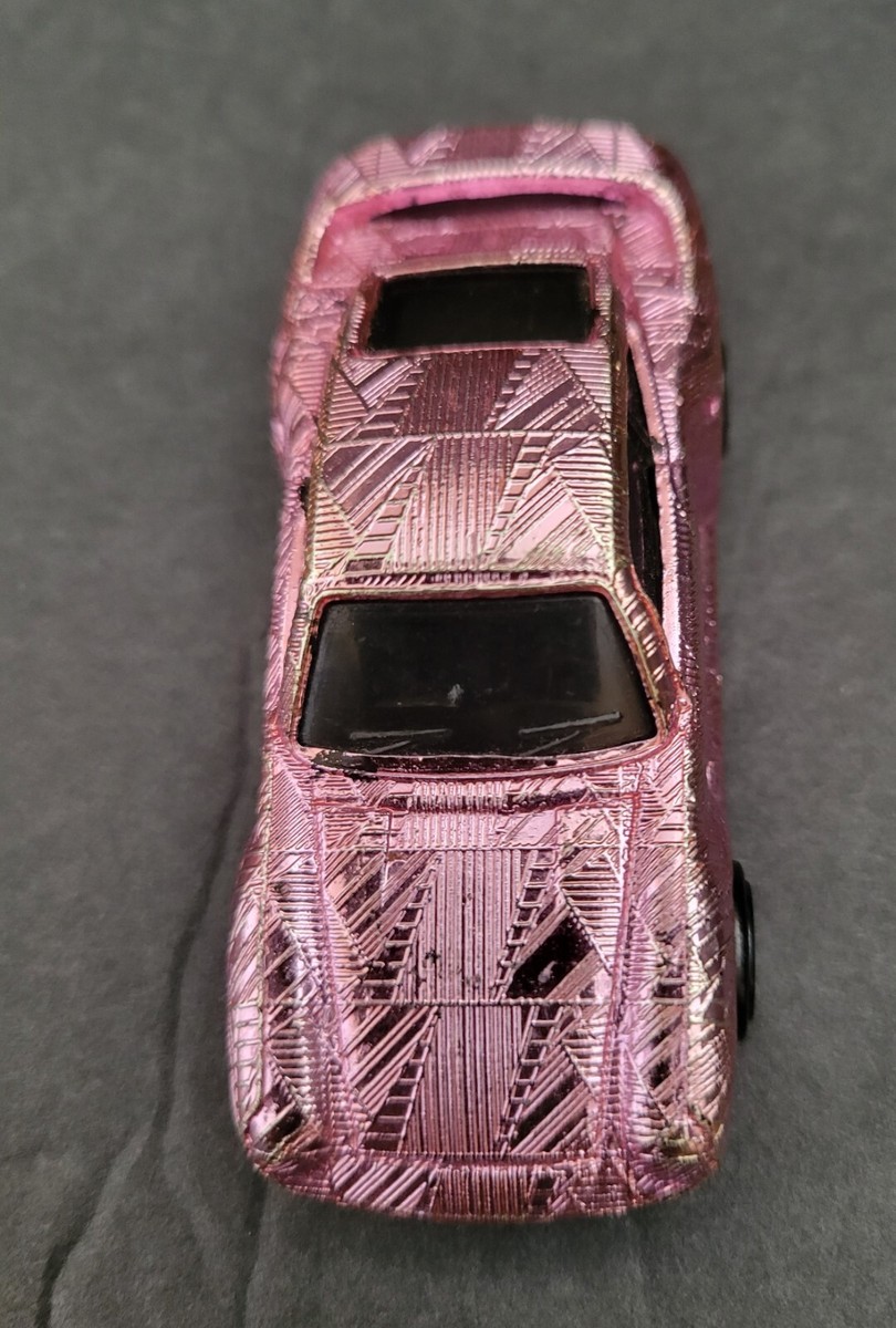 1987 Hot Wheels Pink Porsche 959 Sports Gleam Team Pink Chrome