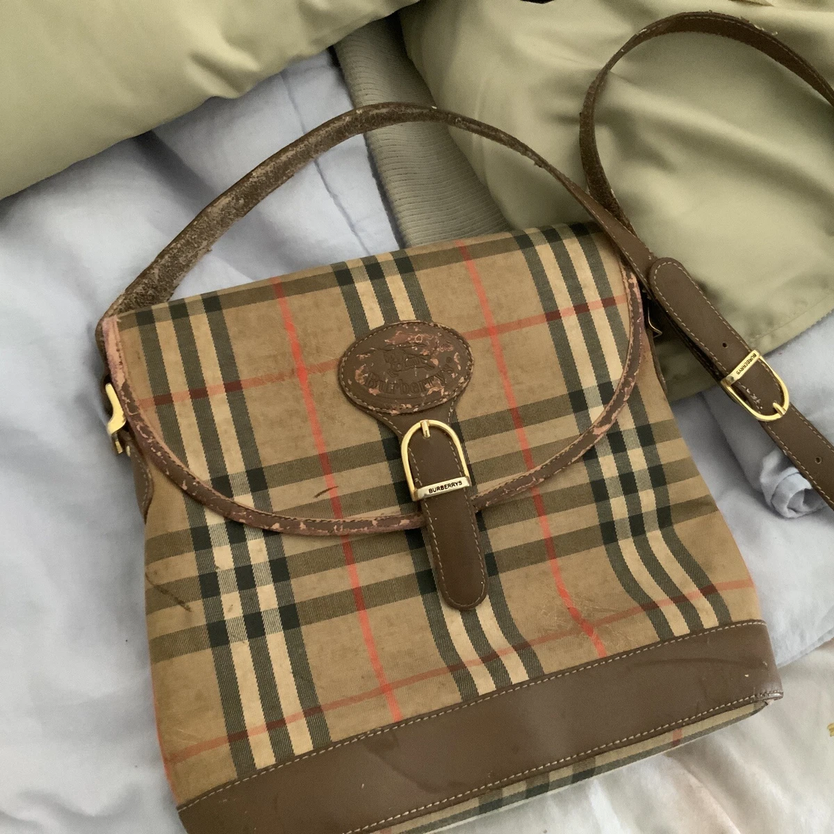 Burberry sling top bag vintage