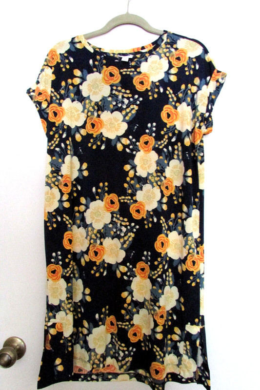 Lularoe Chelsea Dress,sz XS,Black floral