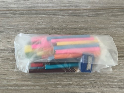 Bratz - Rock Angelz- Pencil Case & Accessories - Shaped Like A Shoe - Pre-Loved - Picture 11 of 12