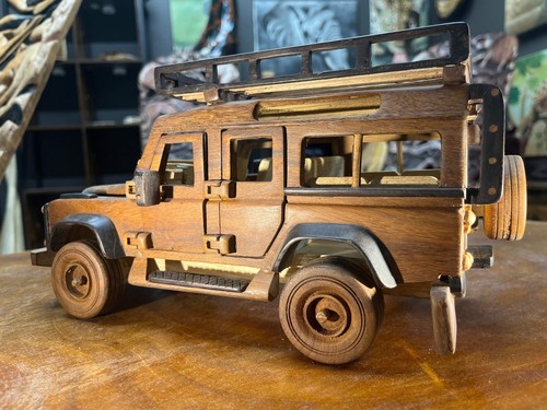 Classic Landrover Defender V3.1 Hand Carved Mahogany with Ebony - Picture 3 of 10