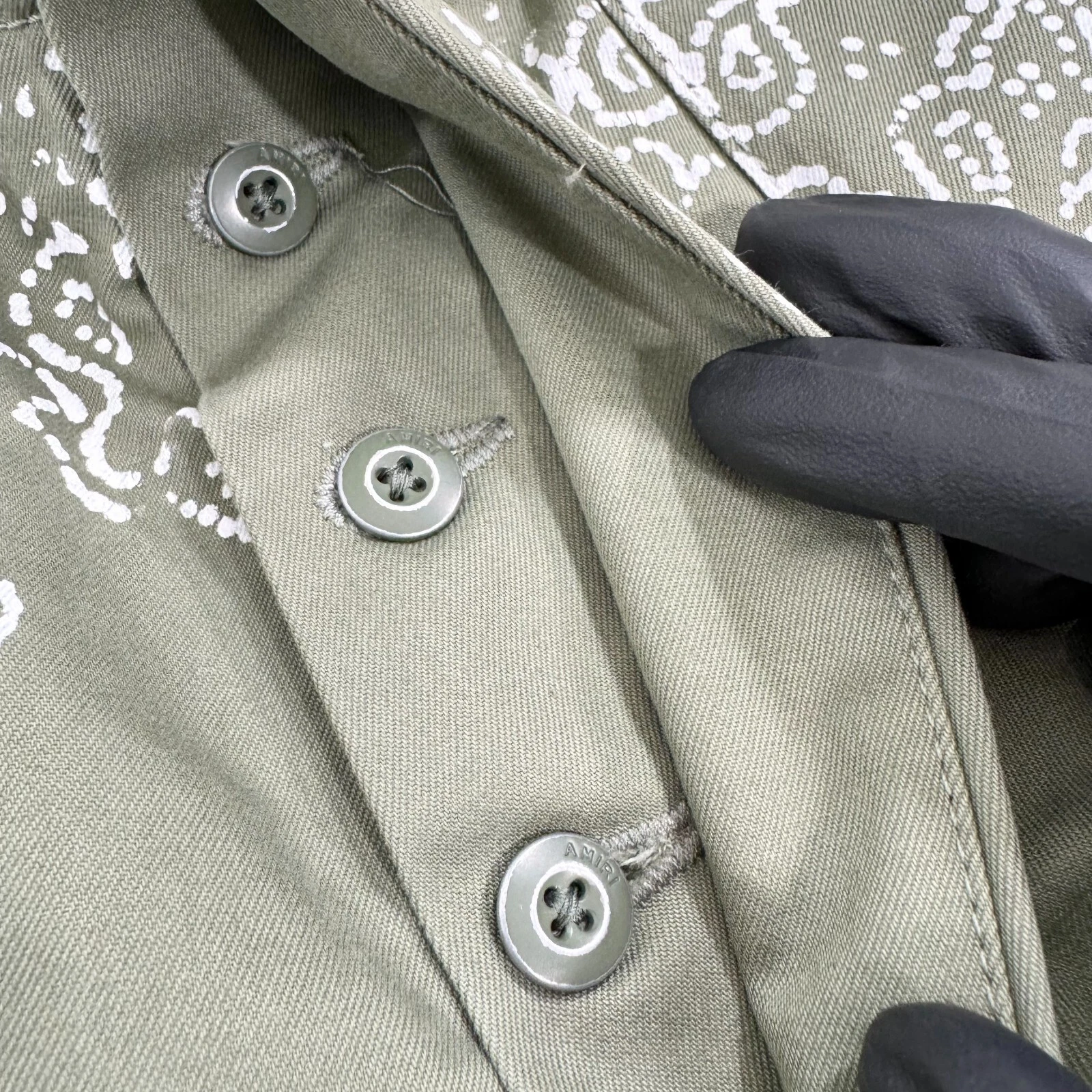 Pantaloni dritti stampa Amiri Bandana in verde prezzo disponibile £895 * esauriti in tutto il mondo *