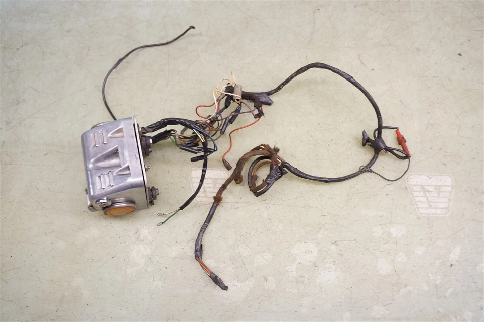 BSA B50 B 50 拖车线圈电气盒接线 * 2064A — 第 2/4 张图片