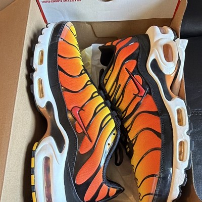 Nike Air Max Plus Sunset Men s Low Top Mesh Lace Up HF0552-001 2024