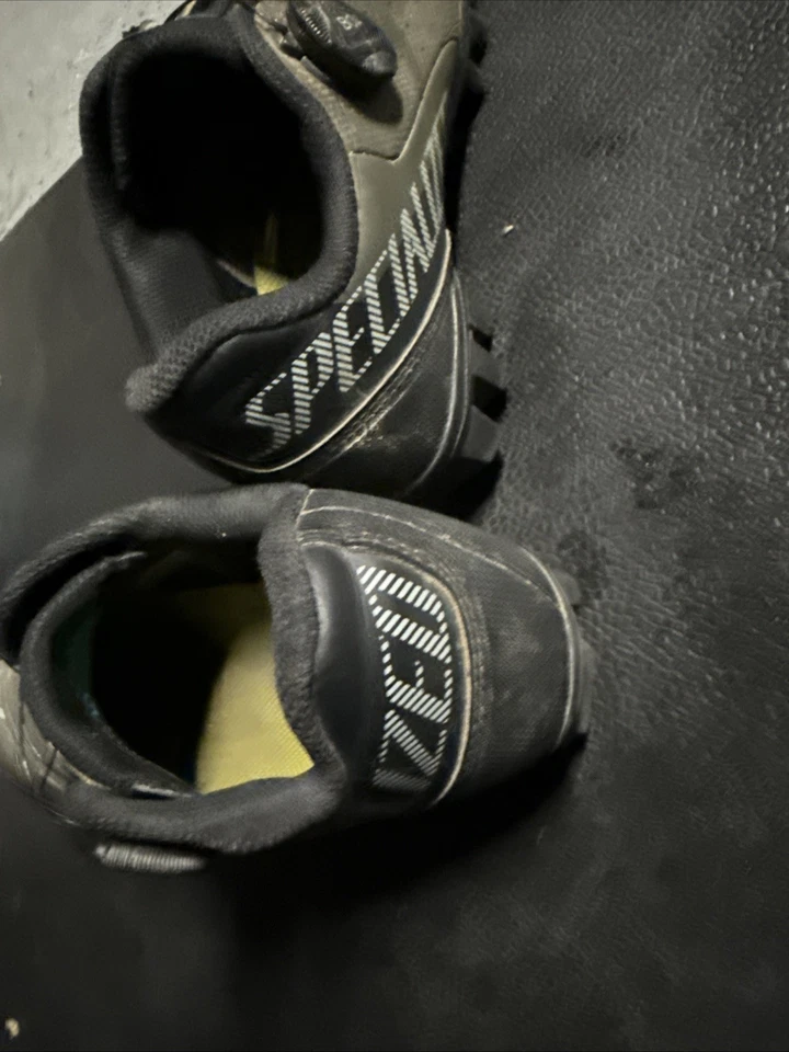 Specialized Recon 2.0 Mountain Bike Shoes Mens Euro 38. Us 6 Military Green - Image 3 of 4