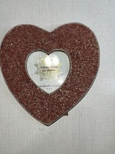 Handcrafted beaded heart photo frame from India, For 4x4 inch photo.