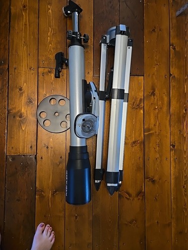 Meade Telescope with Tripod 70 mm 700 mm - Picture 9 of 10