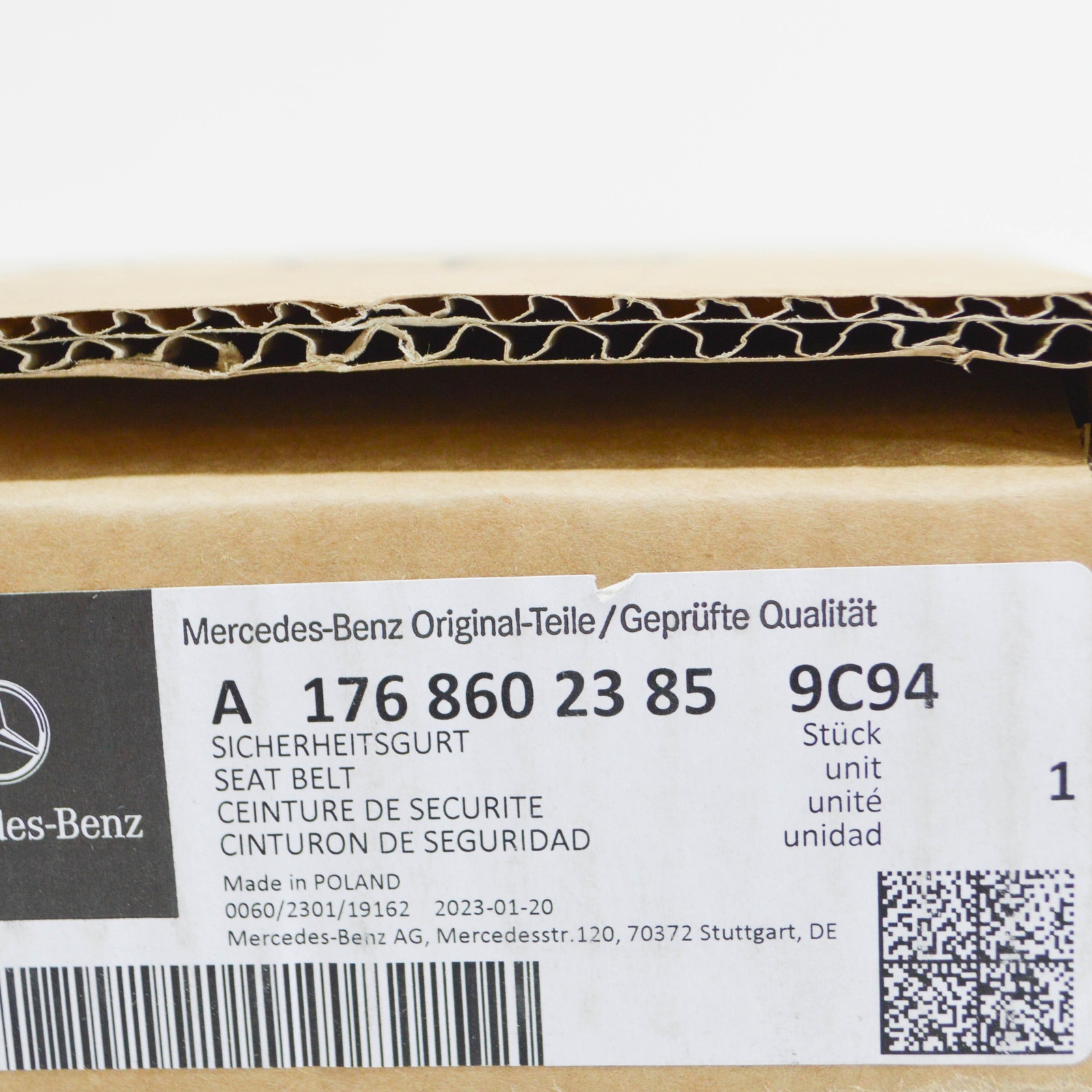 MERCEDES-BENZ GLA X156 Rear Outer Seat Belt A17686023859C94 NEW 