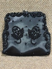 Excellent Cond. Small Vintage Carousel Black Beaded Change Purse Made in Japan