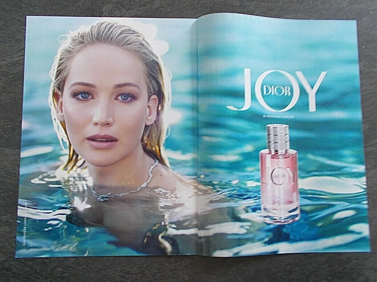 Publicité papier Parfum. Perfume ad. Joy Dior 2018 double page