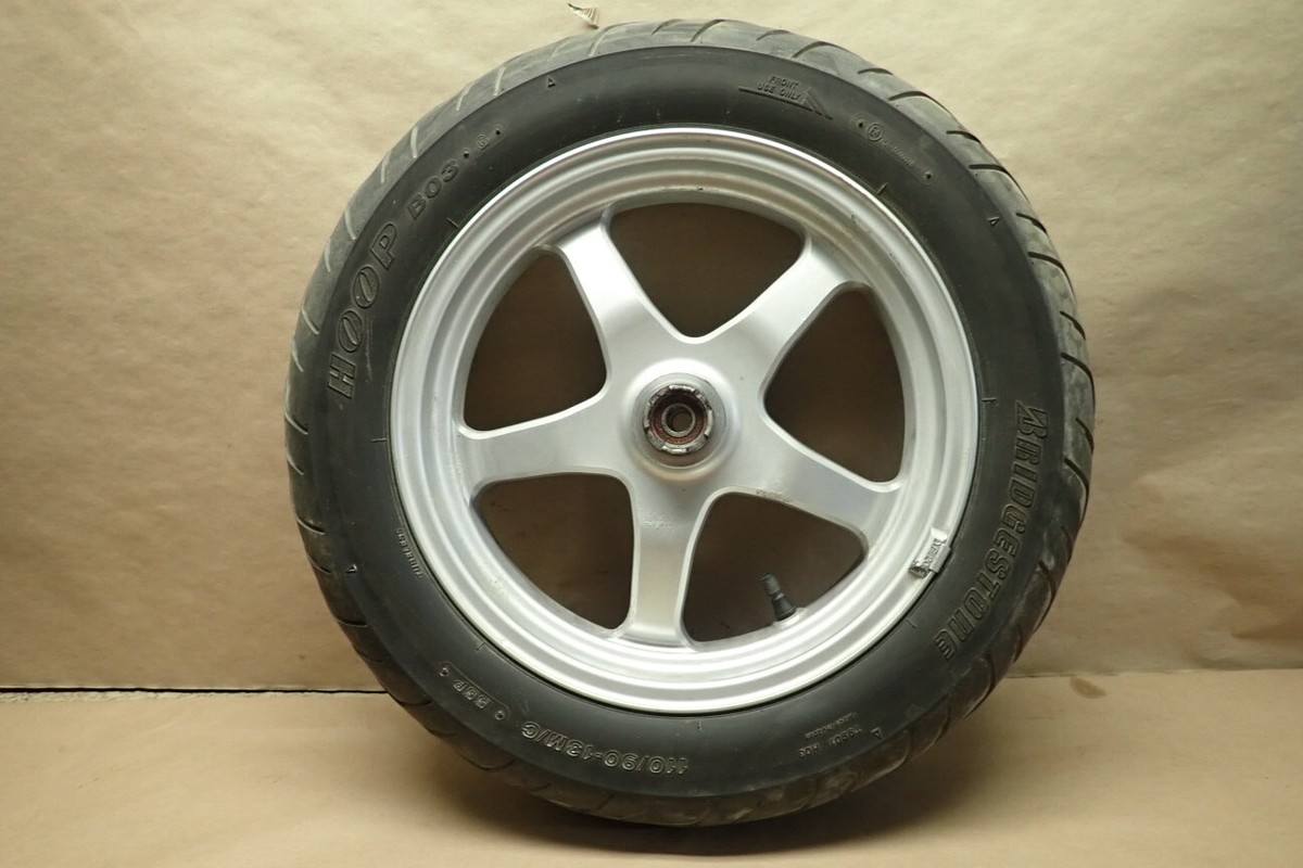 2005 SUZUKI AN400 BURGMAN FRONT BRIDGSTONE WHEEL TIRE 110/90-13 M
