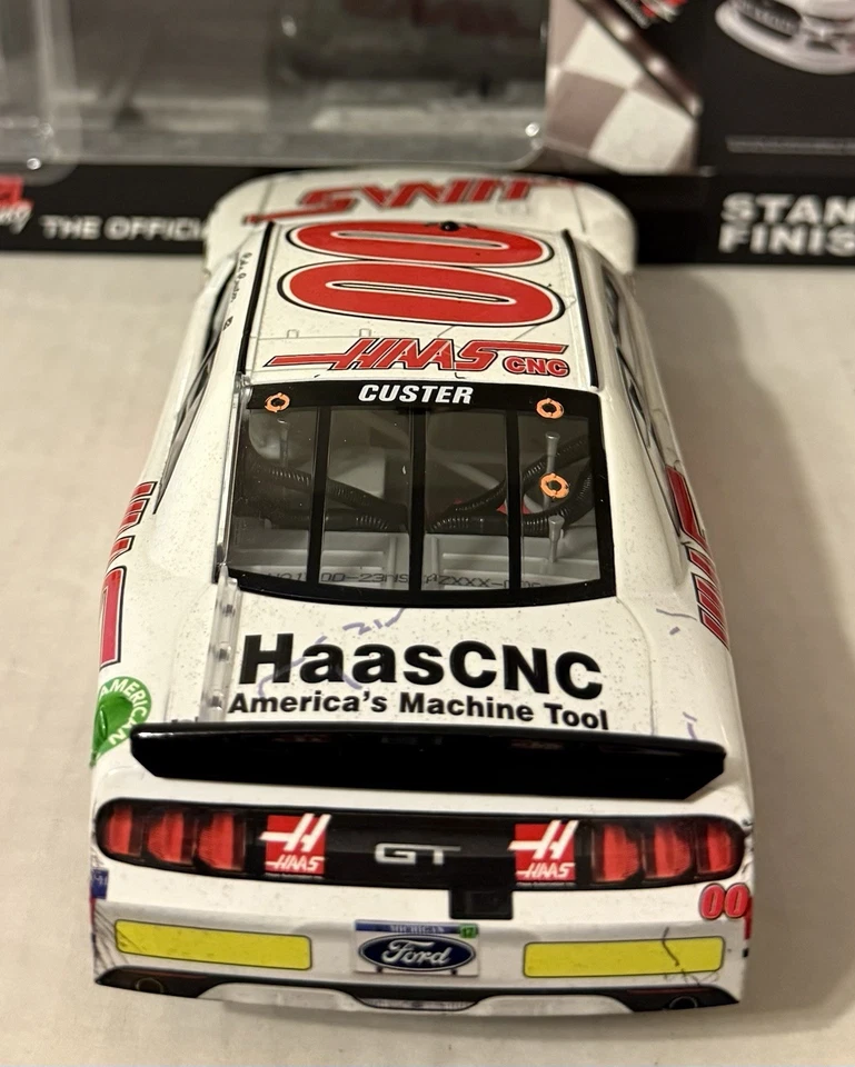 Cole Custer #00 2017 HAAS Homestead-Miami Race Win 1/24 NASCAR diecast 1/697 Foto 4 de 4