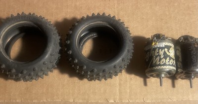 Team Associated Rc10 2.0 Rear Wheel Combo 6822/6823